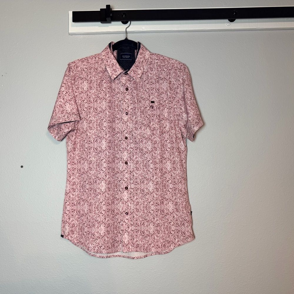 7 Diamonds Button Up Short Sleeve Polo Shirt Size Small Track Stars Pattern